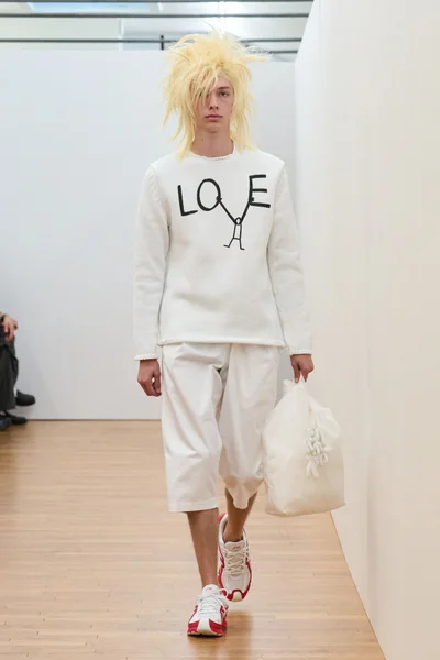 Look 29